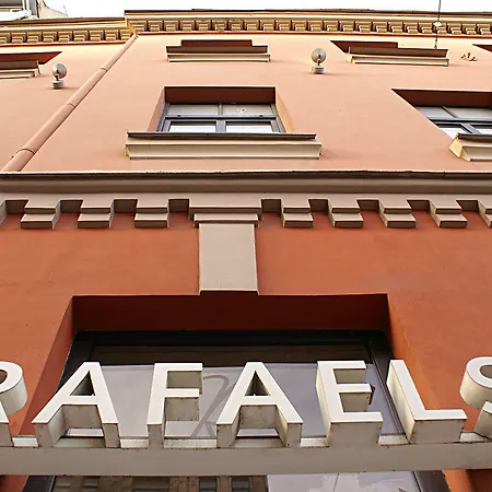 Rafael 3* Riga