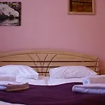 Viesnīca Rafael 3*
